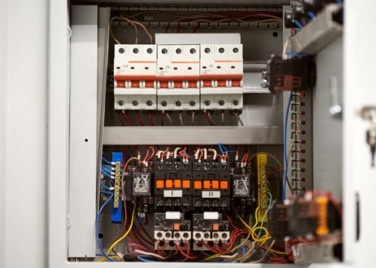 miniature circuit breaker